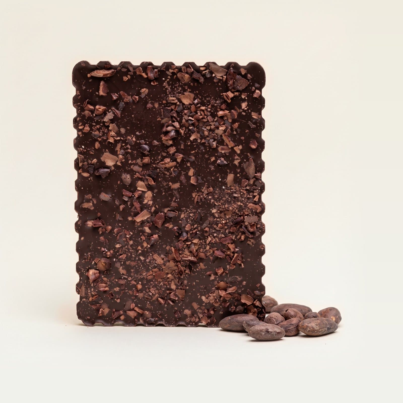 Tablette de chocolat noir Eclats de Fèves de Sao Tomé, chocolats Frigoulette