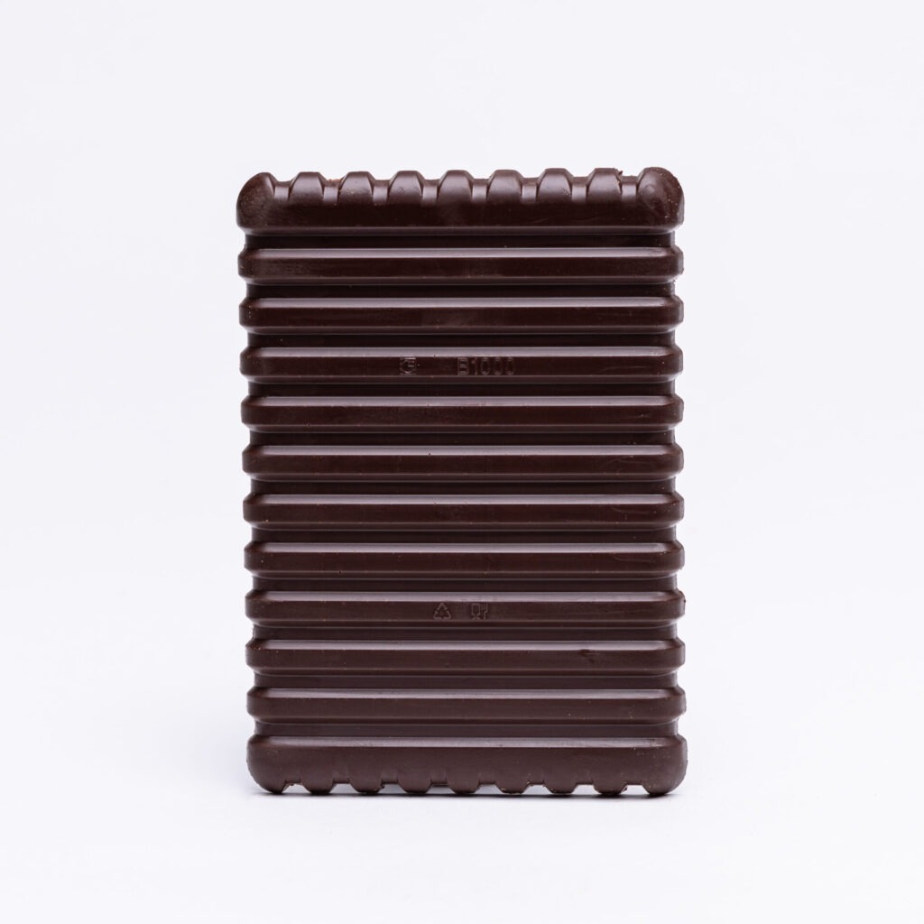 chocolatier Drôme, Chocolats Frigoulette, chocolaterie bio et equitable, achat en ligne Drôme, tablette chocolat artisanal vegan