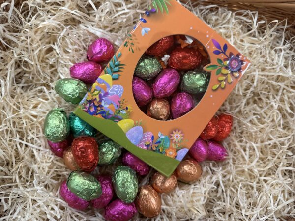 "oeufs de paques , praliné noisette, vercors, drome"